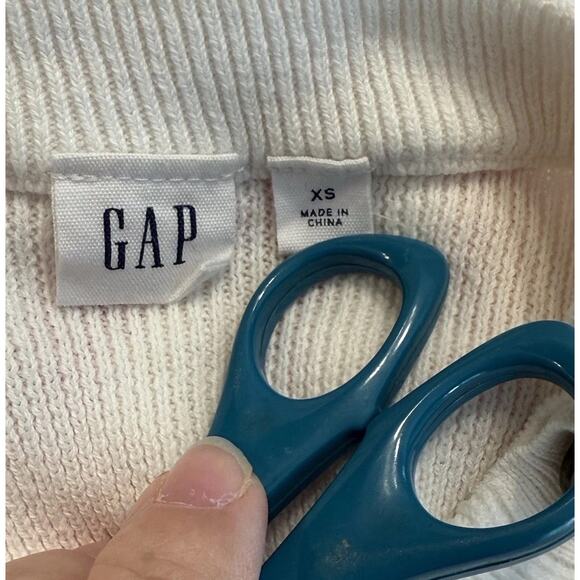 Gap Striped Sweater Women’s XS Off White Button Shoulder Preppy Spring Coed EUC - Picture 7 of 12